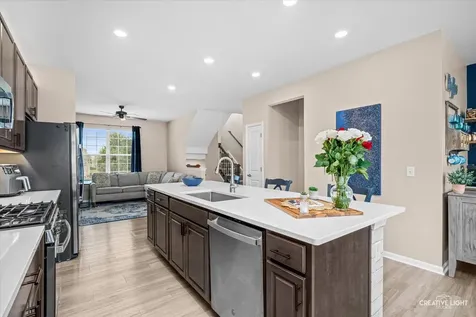 416 Shadow Court Oswego IL 60543