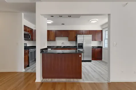 1113 Orleans Drive Mundelein IL 60060