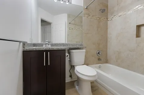 1113 Orleans Drive Mundelein IL 60060