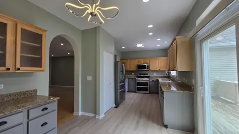2631 North Greenwood Avenue Arlington Heights IL 60004