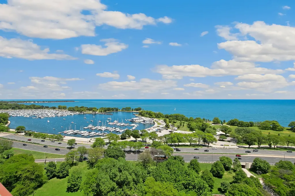 3100 North Lake Shore Drive Chicago IL 60657