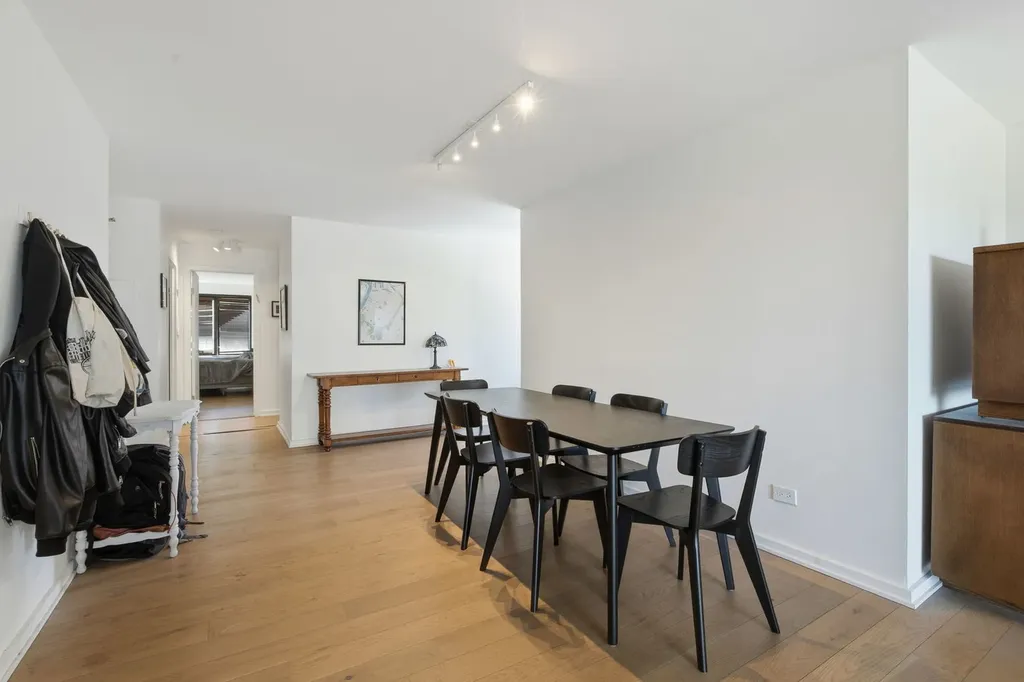 3100 North Lake Shore Drive Chicago IL 60657
