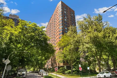 3100 North Lake Shore Drive Chicago IL 60657