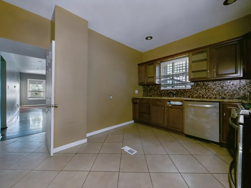 7732 South Winchester Avenue Chicago IL 60620