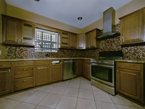 7732 South Winchester Avenue Chicago IL 60620