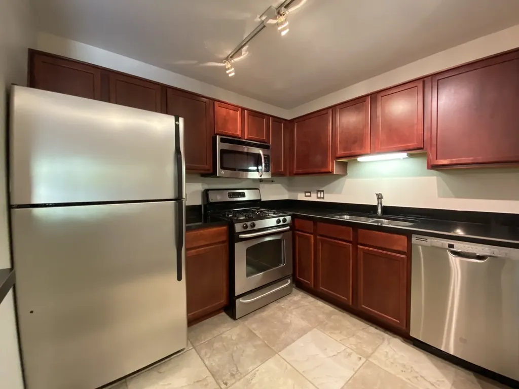 1300 Mcdowell Road Naperville IL 60563