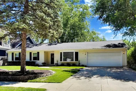 1611 North Fernandez Avenue Arlington Heights IL 60004