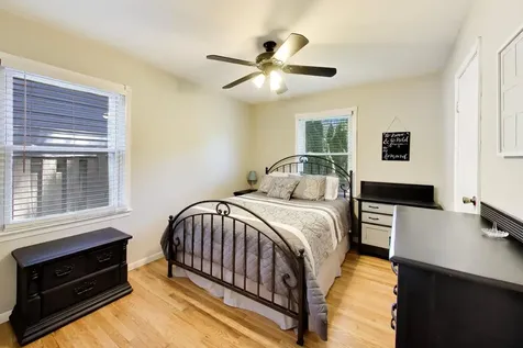 1611 North Fernandez Avenue Arlington Heights IL 60004