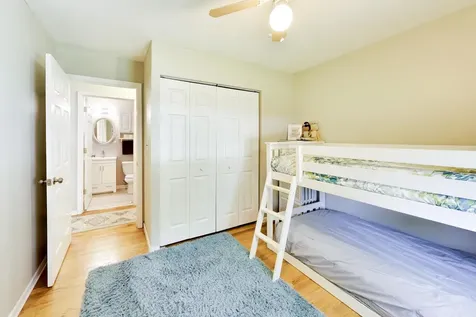 1611 North Fernandez Avenue Arlington Heights IL 60004
