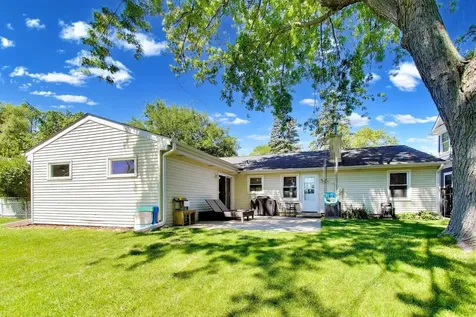 1611 North Fernandez Avenue Arlington Heights IL 60004