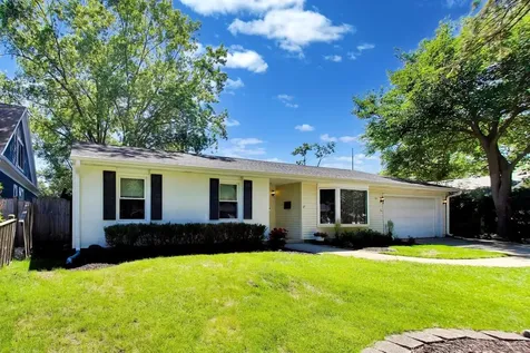 1611 North Fernandez Avenue Arlington Heights IL 60004