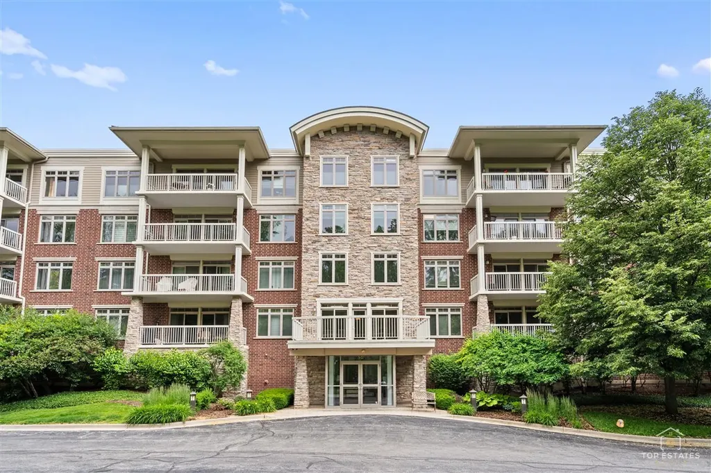 425 North Benjamin Drive Vernon Hills IL 60061