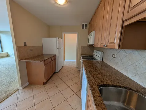 5455 North Sheridan Road Chicago IL 60640