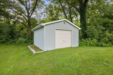 2705 32ND Avenue Court Rock Island IL 61201