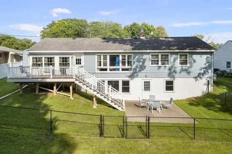 2705 32ND Avenue Court Rock Island IL 61201
