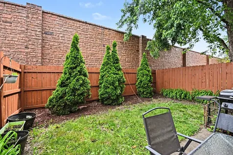 1918 Heatherway Lane New Lenox IL 60451