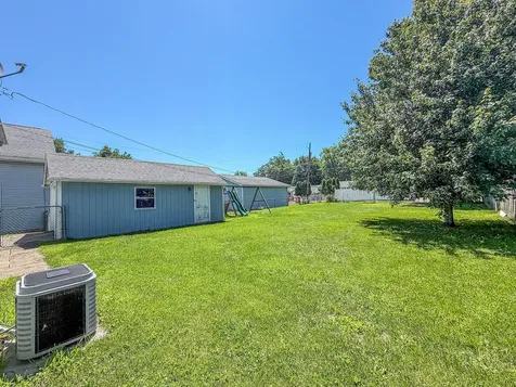 617 Edgar Avenue Mattoon IL 61938