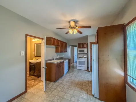 617 Edgar Avenue Mattoon IL 61938