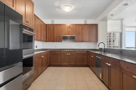 600 North Lake Shore Drive Chicago IL 60611