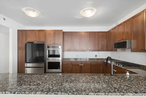 600 North Lake Shore Drive Chicago IL 60611