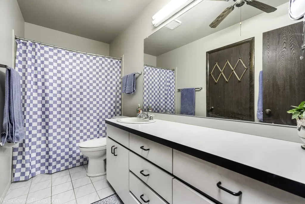 770 Yosemite Trail Roselle IL 60172