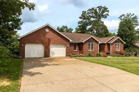 2504 Saddle Lane Marion IL 62959