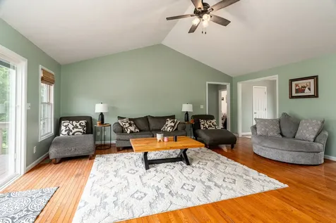 2504 Saddle Lane Marion IL 62959
