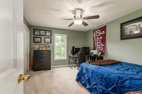 2504 Saddle Lane Marion IL 62959
