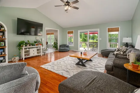 2504 Saddle Lane Marion IL 62959