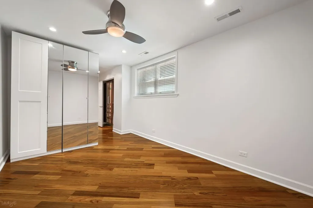 818 North Dearborn Street Chicago IL 60610