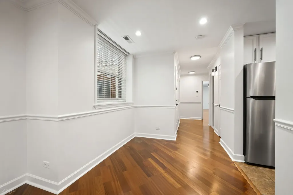 818 North Dearborn Street Chicago IL 60610