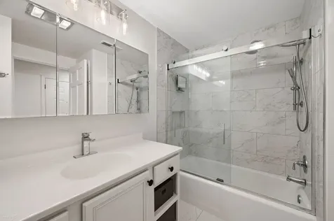 818 North Dearborn Street Chicago IL 60610