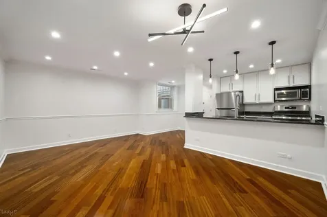 818 North Dearborn Street Chicago IL 60610