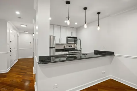 818 North Dearborn Street Chicago IL 60610