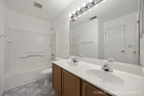 2125 West Concord Lane Addison IL 60101