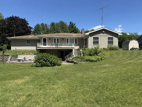 5878 Rose Circle St. Anne IL 60964