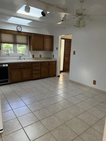 5878 Rose Circle St. Anne IL 60964