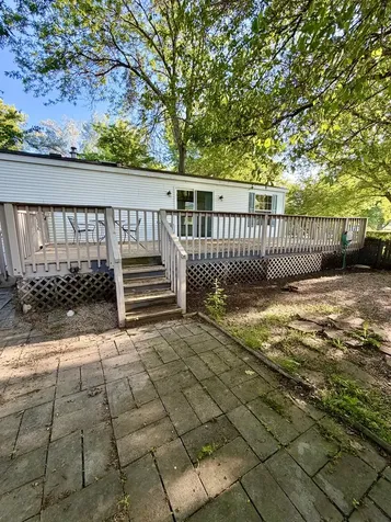 1009 Bay Road Mchenry IL 60051