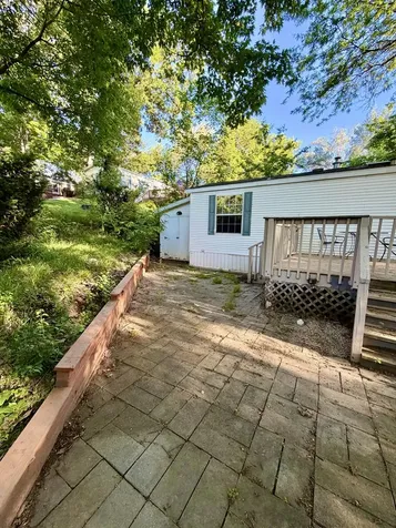 1009 Bay Road Mchenry IL 60051
