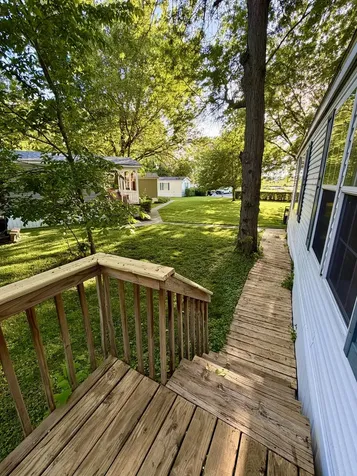 1009 Bay Road Mchenry IL 60051