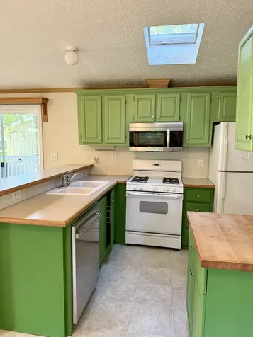 1009 Bay Road Mchenry IL 60051