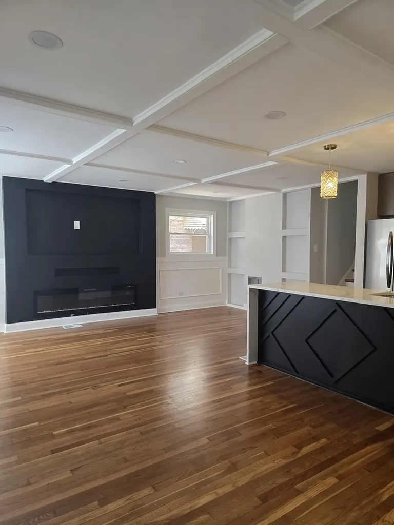 8505 South King Drive Chicago IL 60619