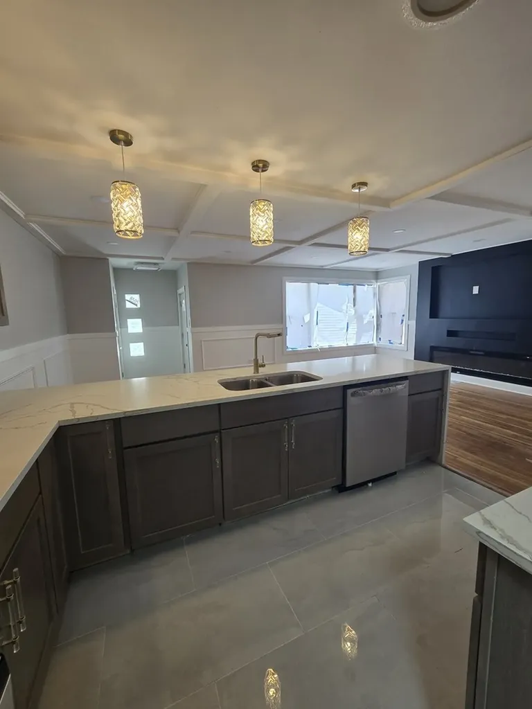 8505 South King Drive Chicago IL 60619