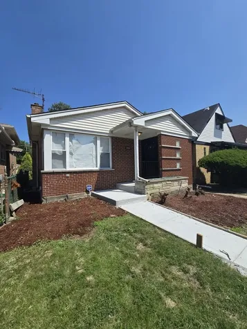 8505 South King Drive Chicago IL 60619