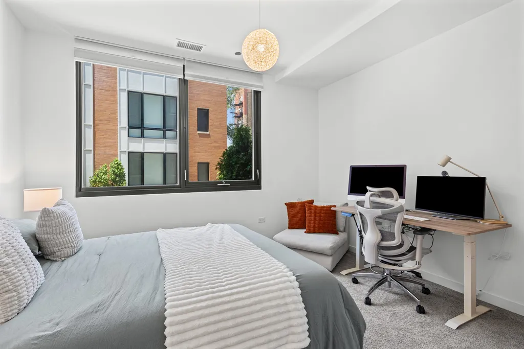 1648 West Division Street Chicago IL 60622