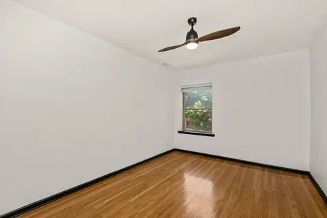 6808 South Paxton Avenue Chicago IL 60649