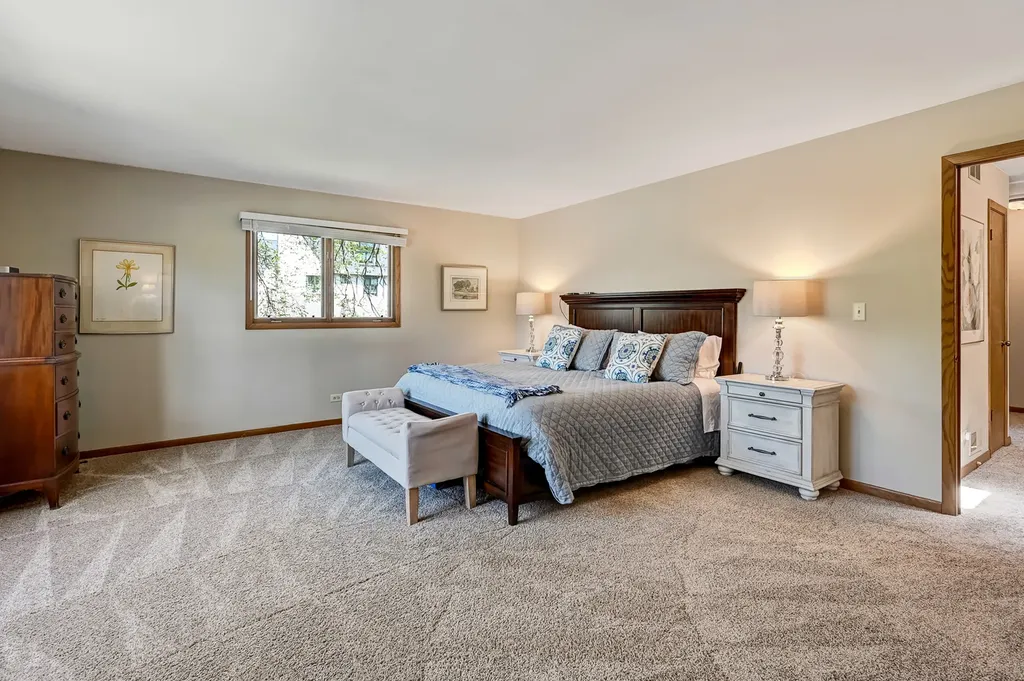 5631 South Elm Street Hinsdale IL 60521