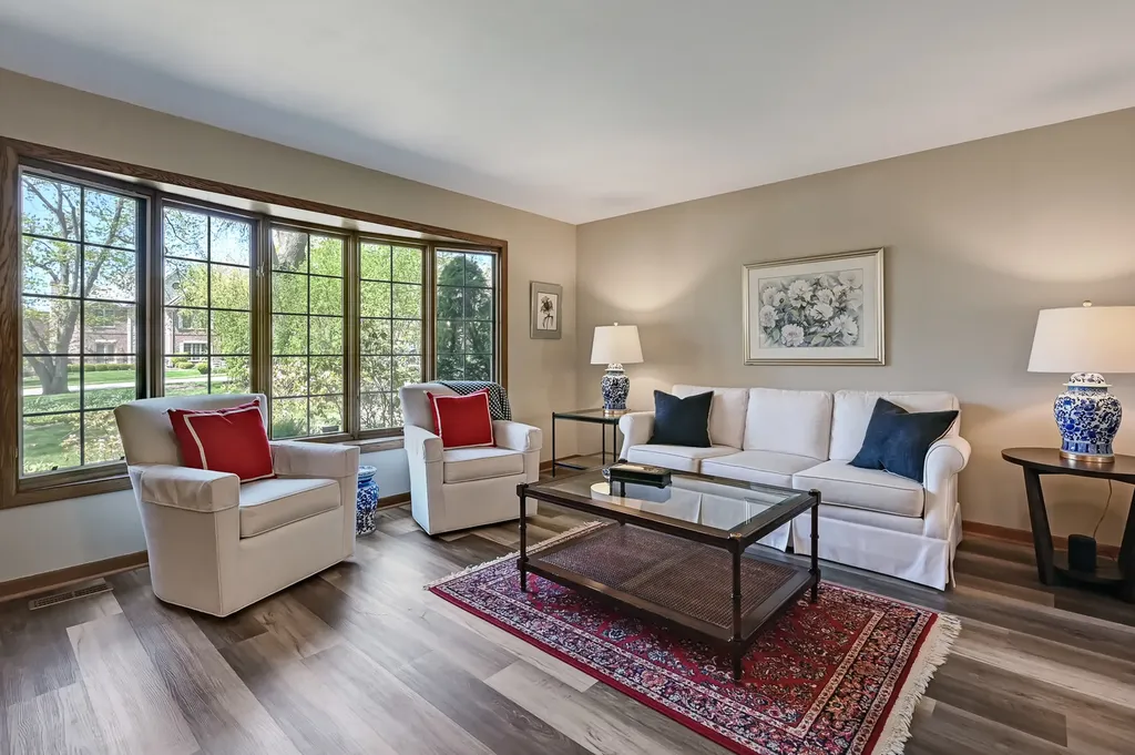 5631 South Elm Street Hinsdale IL 60521