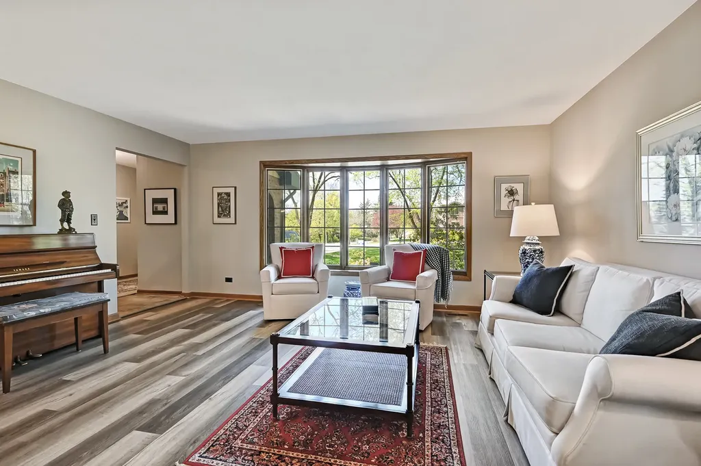 5631 South Elm Street Hinsdale IL 60521