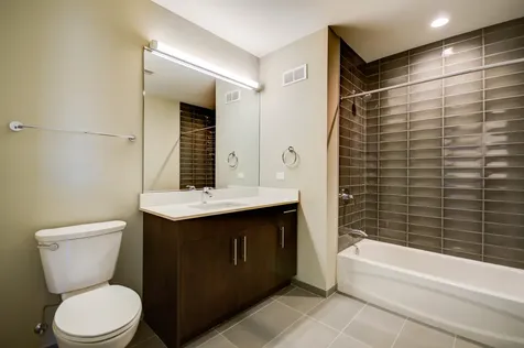 851 West Grand Avenue Chicago IL 60642